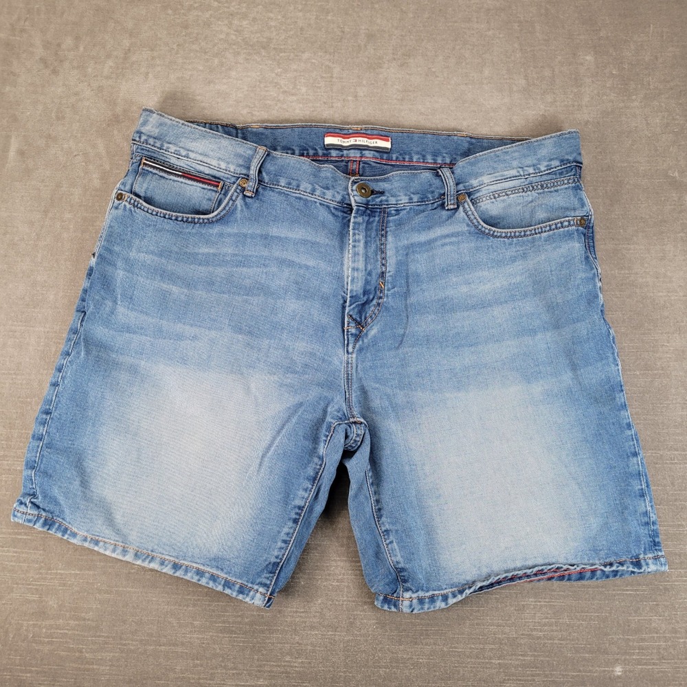 Tommy Hilfiger Y2K Denim Shorts Mens 38 Blue Light Wash Classic Five Pocket